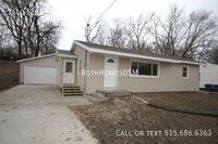 Building Photo - 7440 Southview Dr
