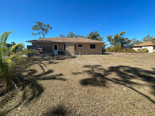 Building Photo - 25486 Avillas Ct