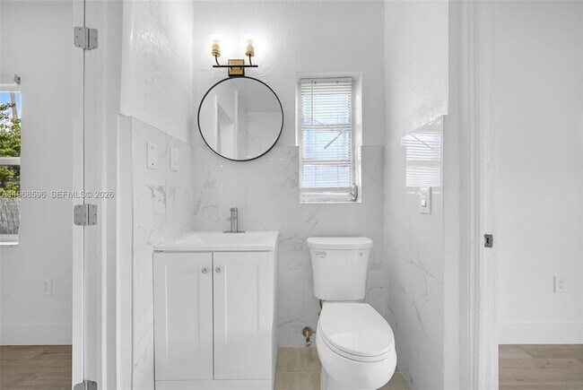 Building Photo - 503 NW 47th St