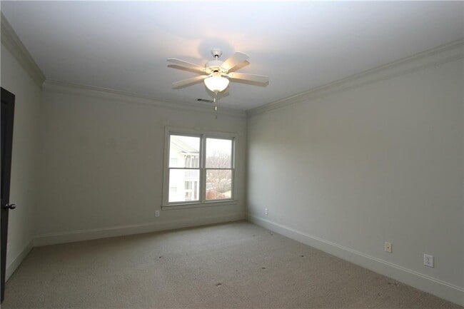 Building Photo - 160 W Ridge Way