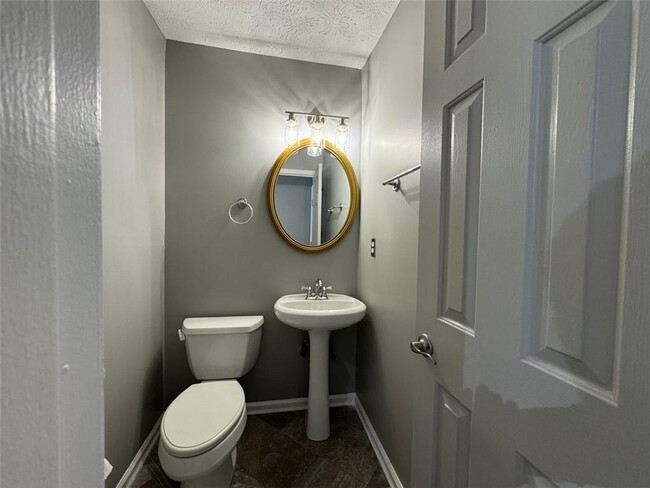 Building Photo - 2910 Arden Ridge Dr
