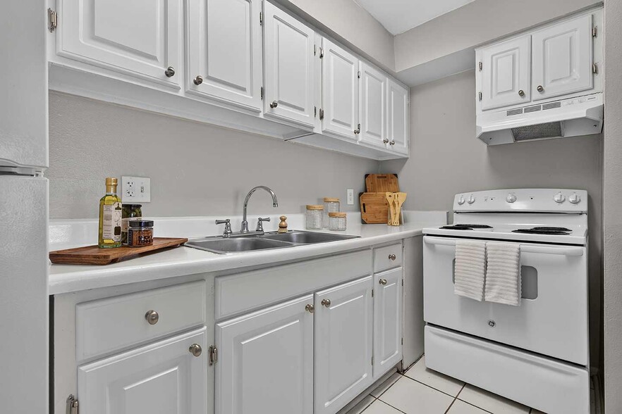 Interior Photo - Soraya