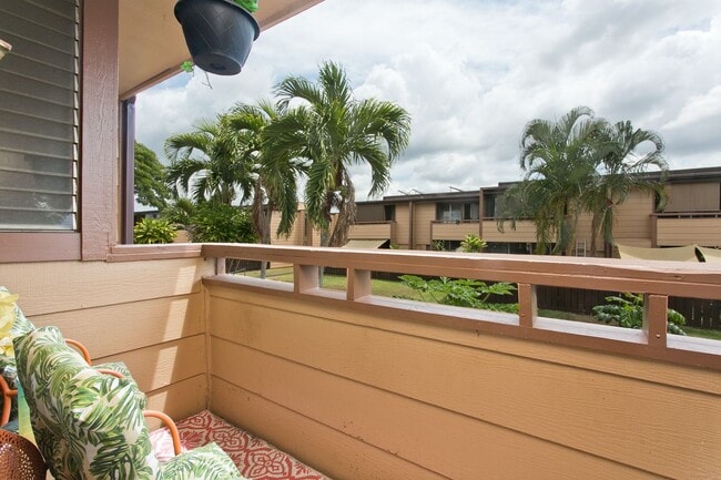 Building Photo - Partly Furnished 3-Bedroom, 2.5 Bath Townhouse at Kaholo Hale.  Pets Okay!
