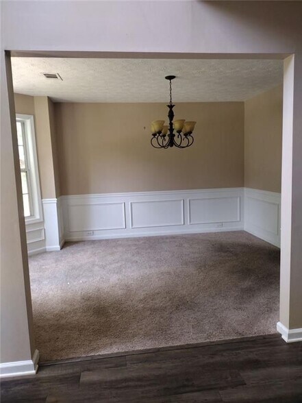 Building Photo - 2588 Rainmaker Dr