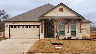 Building Photo - 705 Lister Dr