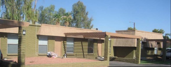 Primary Photo - Casa Del Cielo