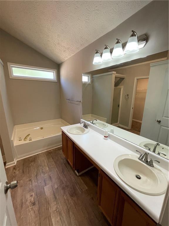 Building Photo - 4401 Dickens Ct NW