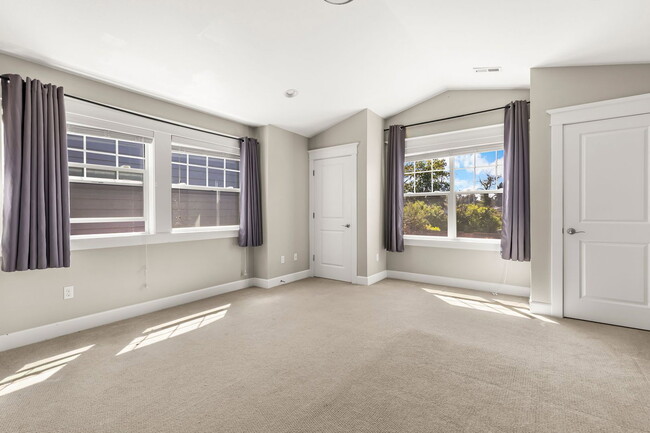 Building Photo - 1766 NE 79th Ave