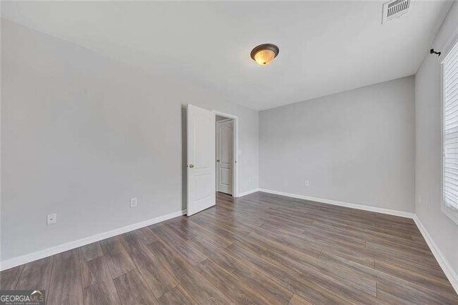 Building Photo - 374 Guibor Ct