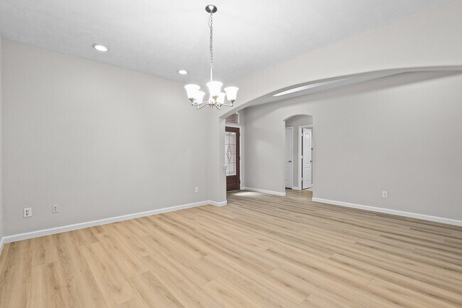 Building Photo - 25910 N Lakefair Dr