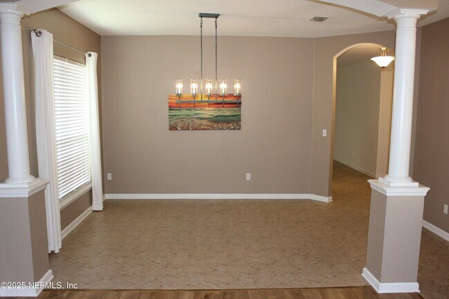 Building Photo - 5955 Wind Cave Ln