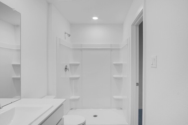 Building Photo - 220 Laura Leigh Ln