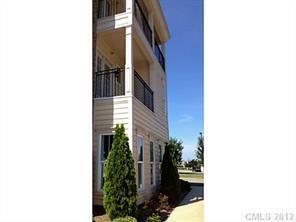 Building Photo - 105 Singleton Rd