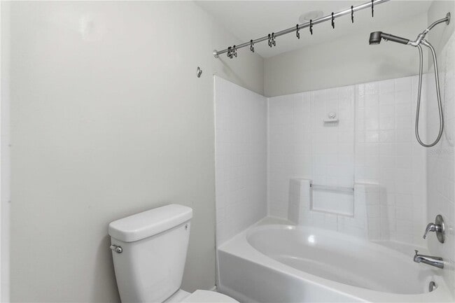 Building Photo - 5655 Bentgrass Dr