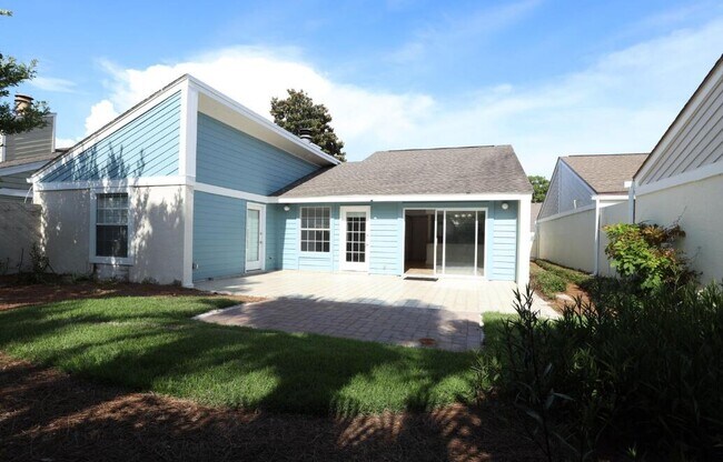 Building Photo - 319 L'Atrium Dr