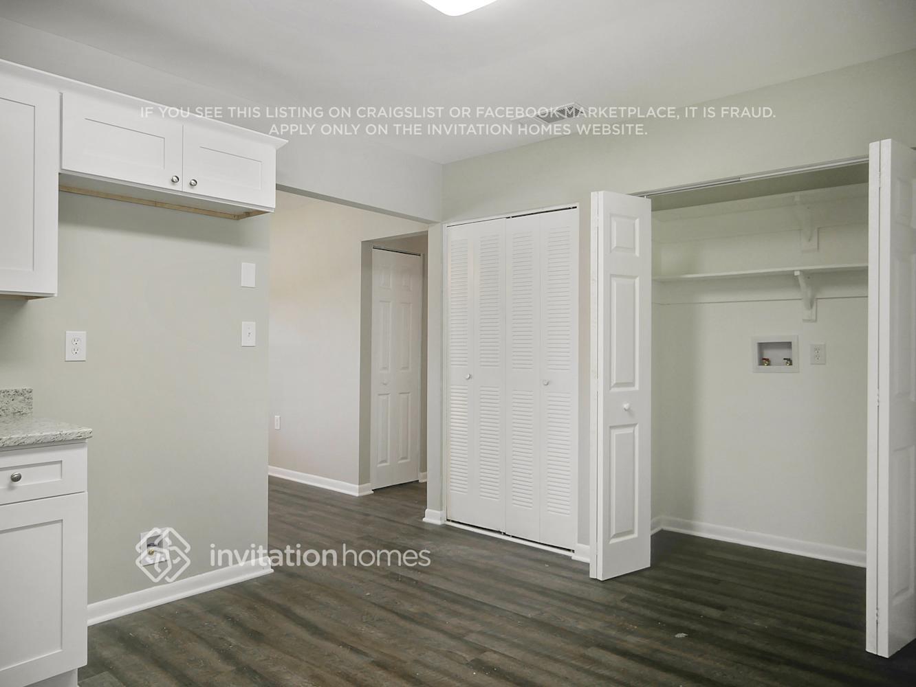 Building Photo - 4085 Brewer Dr SW