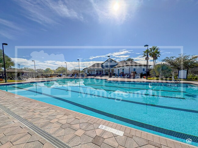 Building Photo - 6720 Great Bear Dr