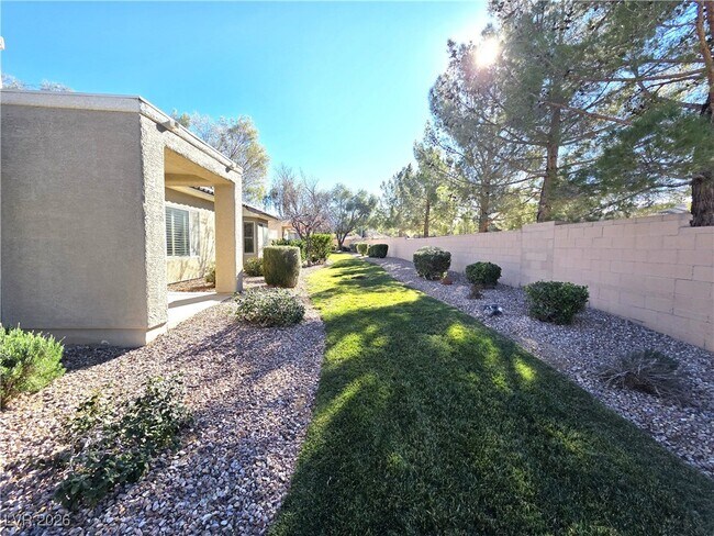 Building Photo - 2545 Springville Way