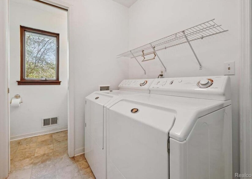 Laundry/half bath - 4140 Indian Camp Trl