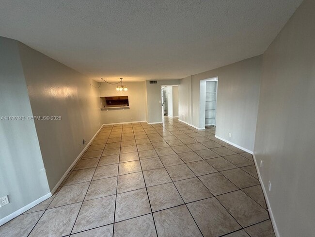 Building Photo - 1820 N Congress Ave