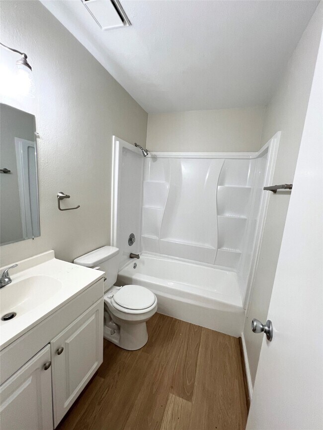 Building Photo - 130 Oyster Creek Dr