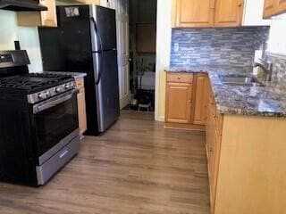 Building Photo - 25606 Hanover St