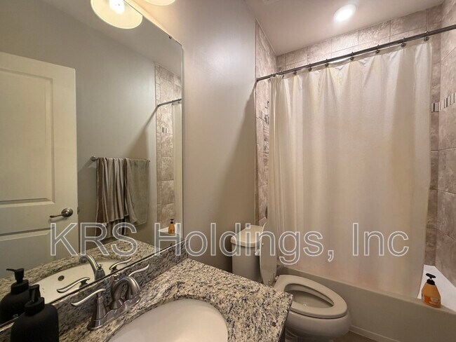 Building Photo - 308 Covington Dr