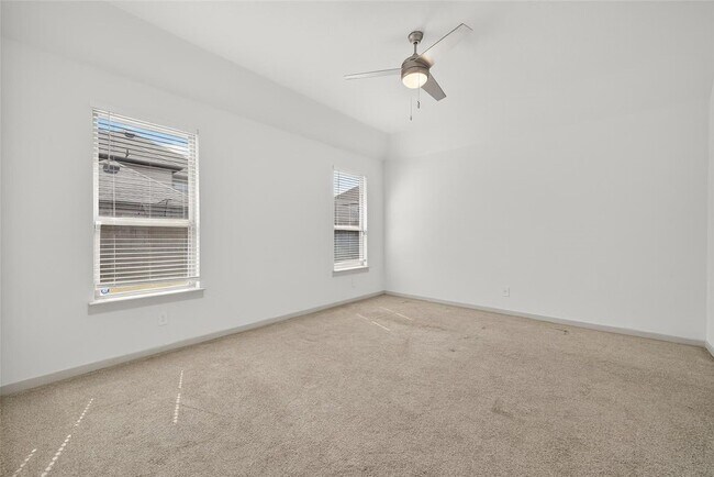 Building Photo - 29215 Pikes Peak Dr