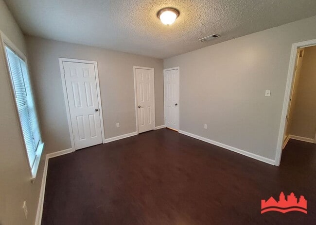 Building Photo - 6279 Kirby Downs Dr