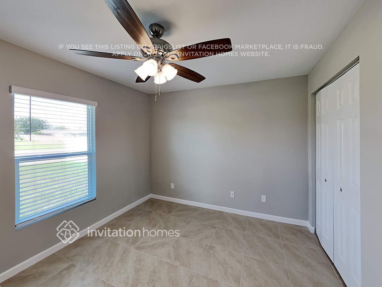 Building Photo - 373 NW Avens St