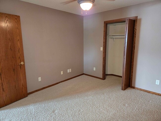 Building Photo - 208/210 E 13th Ave