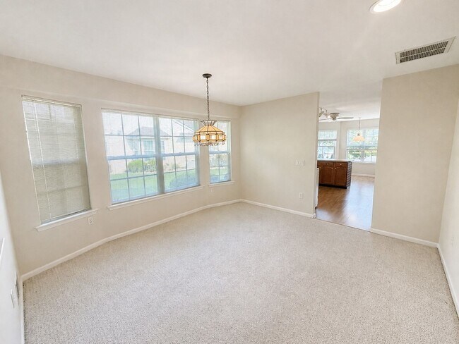 Building Photo - 3579 Vicari Ave