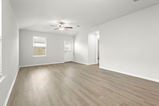 Building Photo - 5345 Basquiat Dr