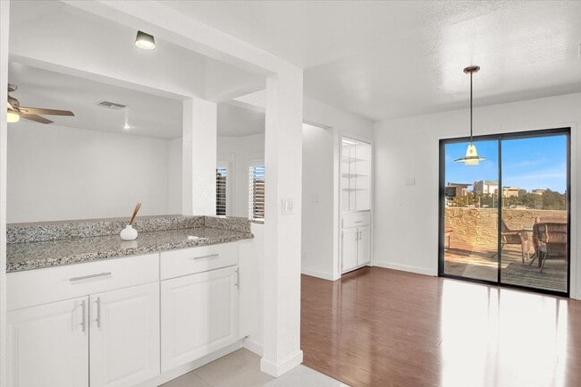 Building Photo - 3980 Delos Dr