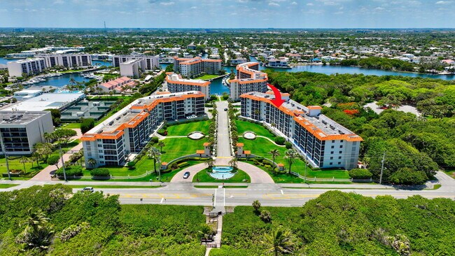 Building Photo - 2871 N Ocean Blvd