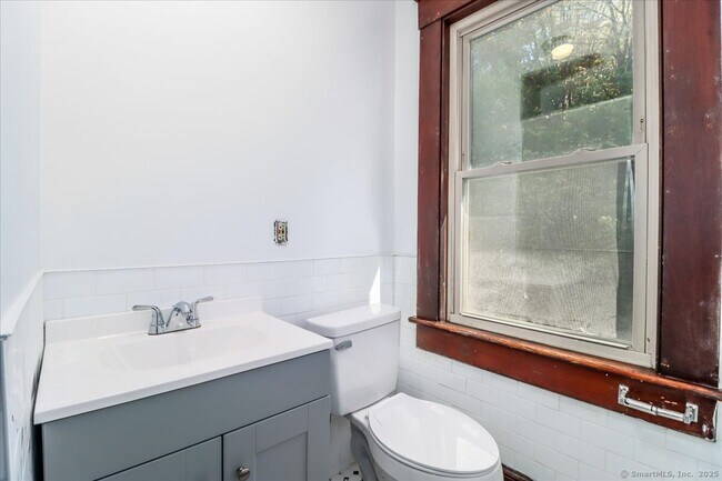 Building Photo - 130 Wellsville Ave