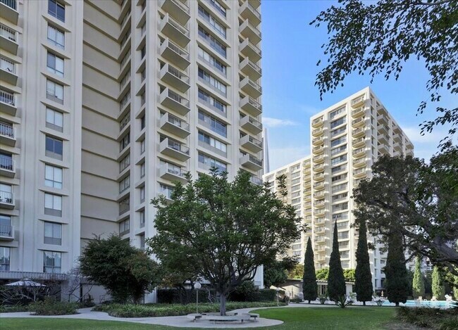 Building Photo - 2170 Century Park E