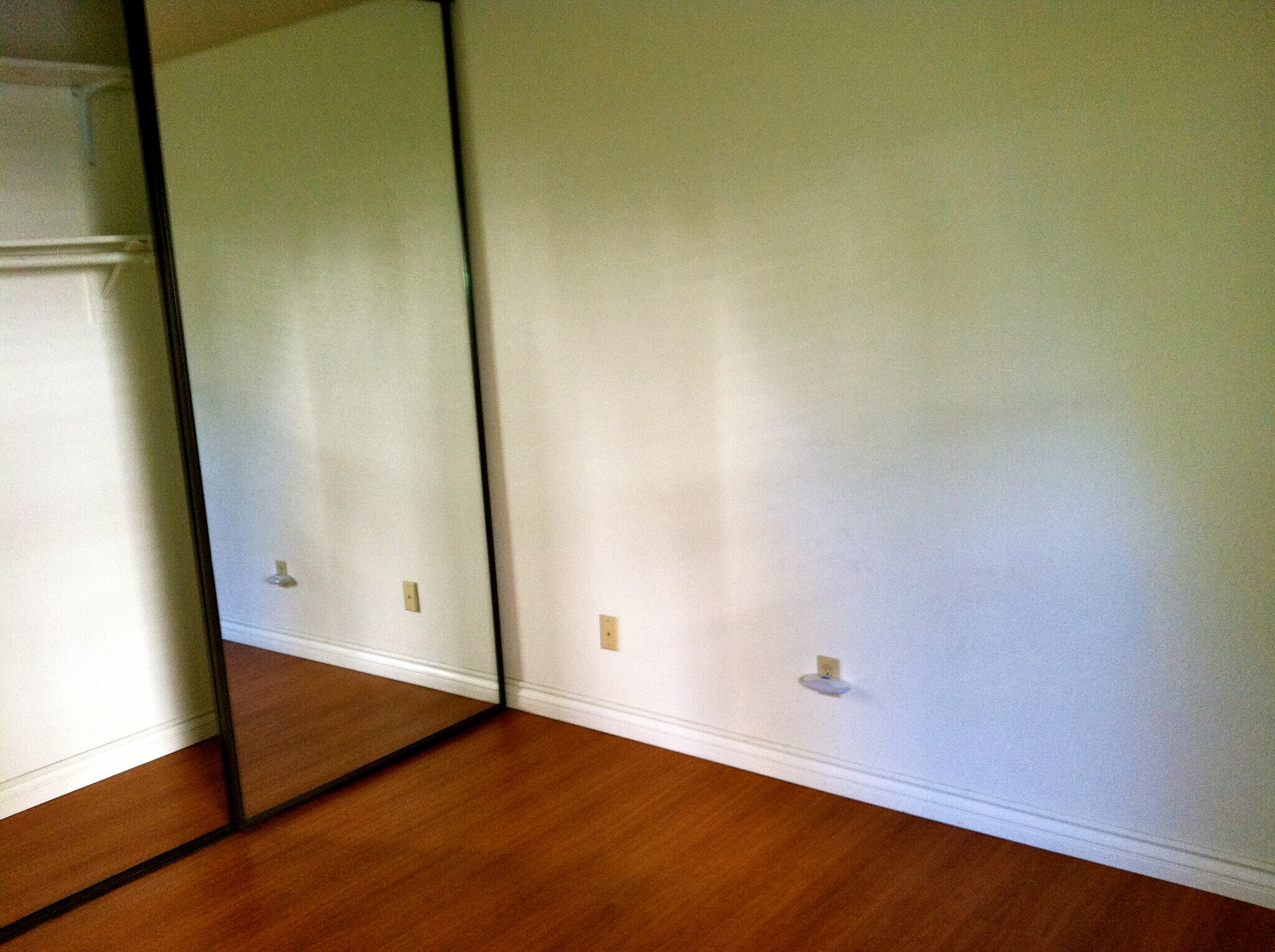 Building Photo - 9459 Fairgrove Ln