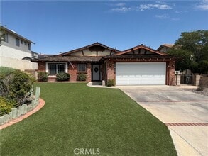 Building Photo - 17950 Fremontia Ln