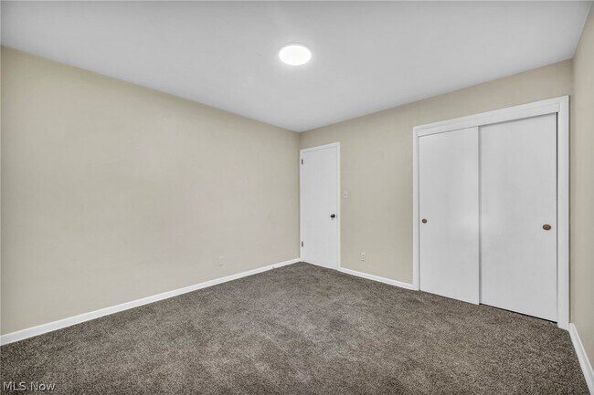 Building Photo - 15 Filmore Ave