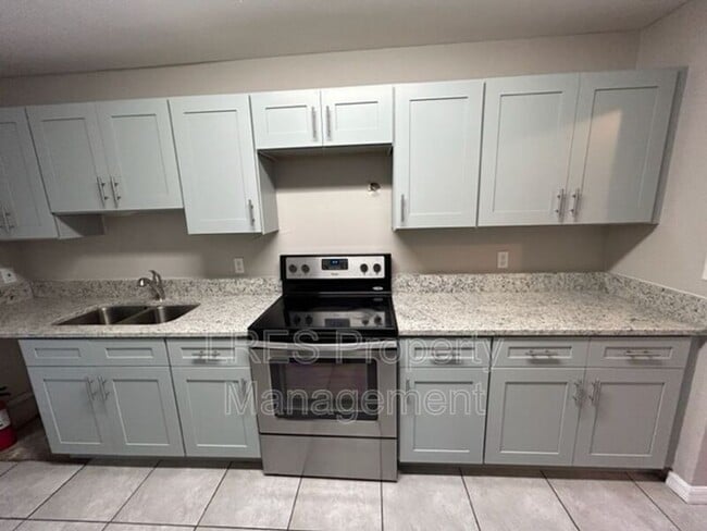 Building Photo - 605 Northlake Blvd