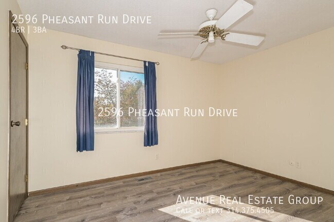 Building Photo - 2596 Pheasant Run Dr