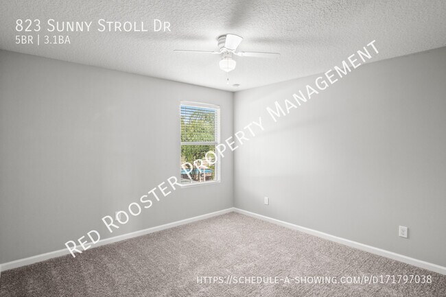 Building Photo - 823 Sunny Stroll Dr