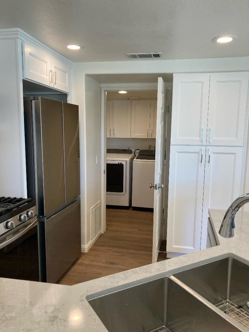 Building Photo - 7030 Paseo Encantada