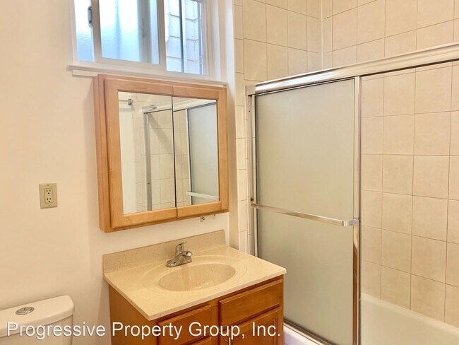 Building Photo - 1324 Jackson St