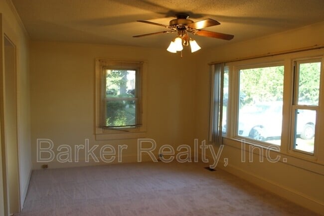 Building Photo - 3107 N New Hope Rd