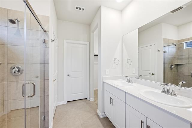 Building Photo - 523 Blanton St