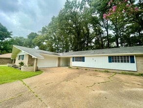 Building Photo - 3/2 for rent in Crossgates of Brandon 042!