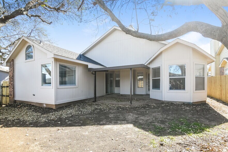 Building Photo - 5704 Stone Meadow Ln