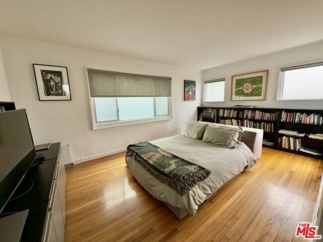 Building Photo - 2714 4th St